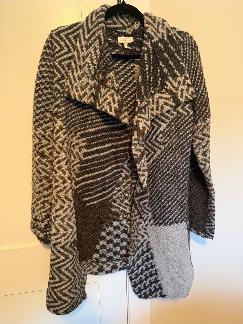 Lucky Brand Charcoal & Cream Mixed-Pattern Open Cardigan